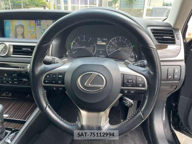 Lexus GS 2017-08 8328045-11