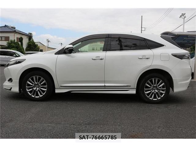 Toyota HARRIER 2014-08 8328425-10
