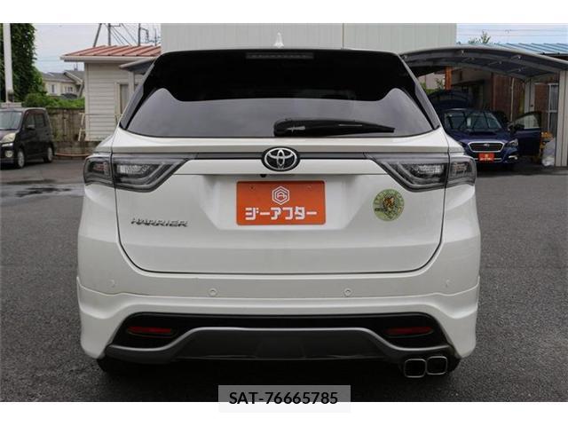 Toyota HARRIER 2014-08 8328425-9