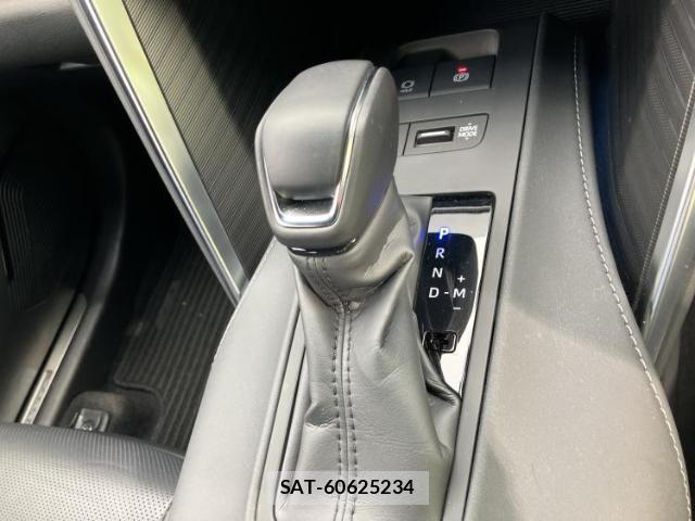 Toyota HARRIER 2025-04 8328971-17
