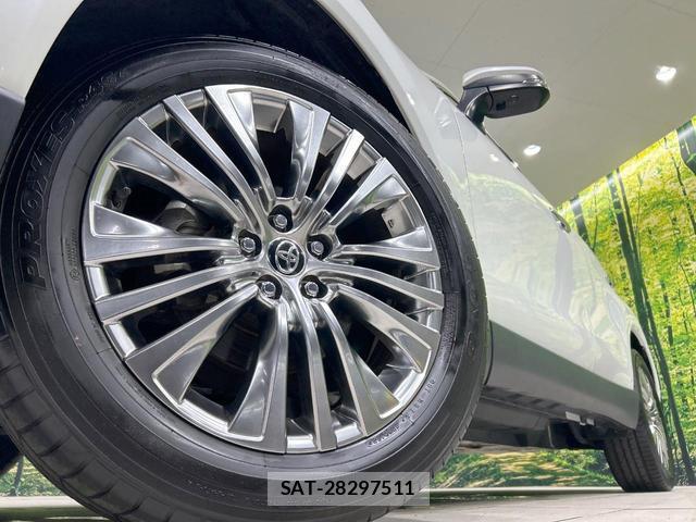 Toyota HARRIER 2023-07 8329043-12