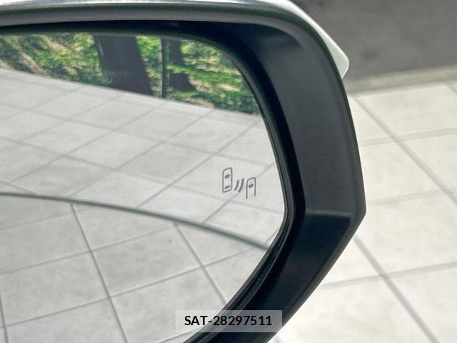 Toyota HARRIER 2023-07 8329043-5