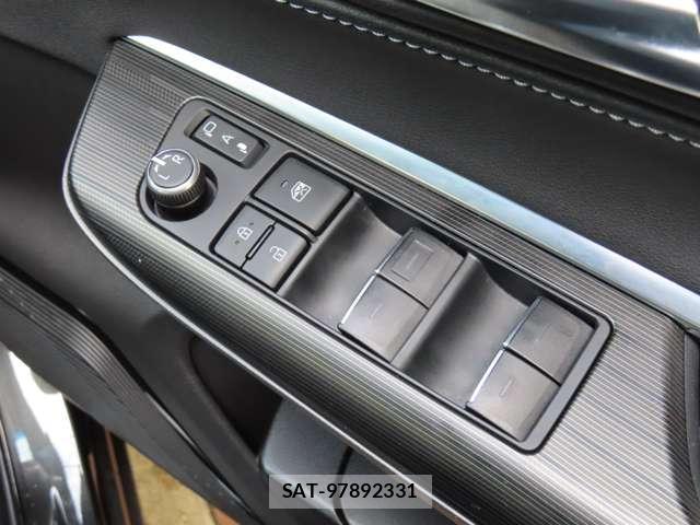 Toyota HARRIER 2022-03 8329123-11