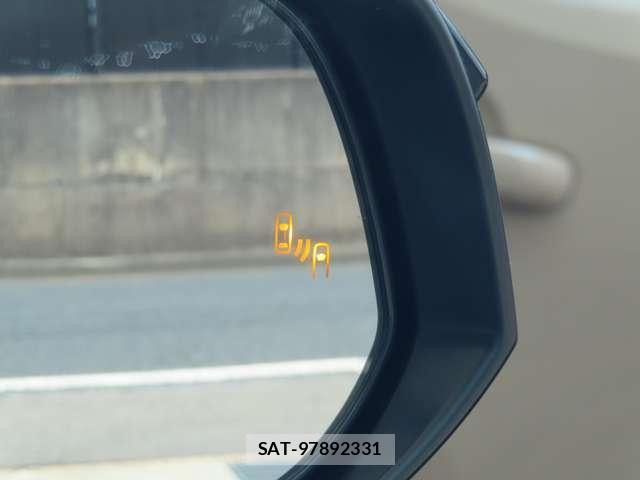 Toyota HARRIER 2022-03 8329123-5