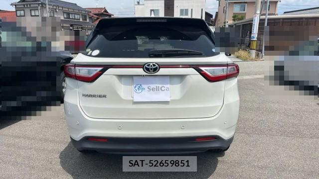 Toyota HARRIER 2019-01 8329322-1