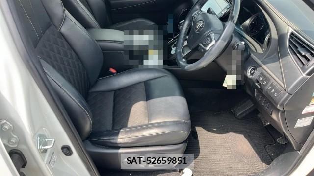 Toyota HARRIER 2019-01 8329322-5
