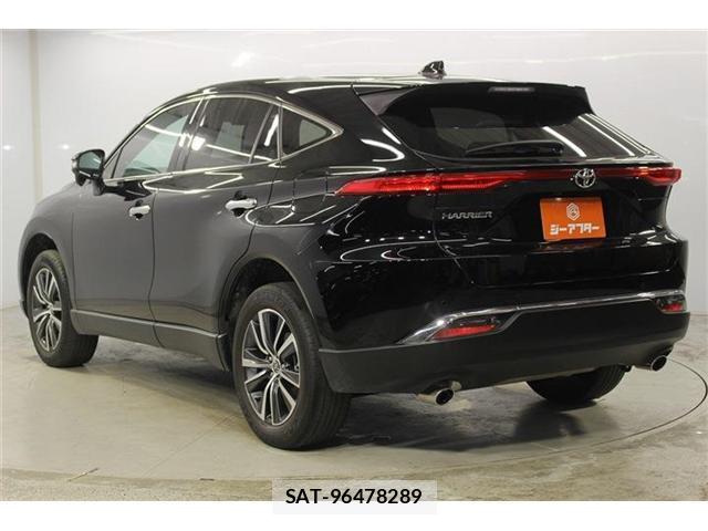 Toyota HARRIER 2023-06 8330235-8