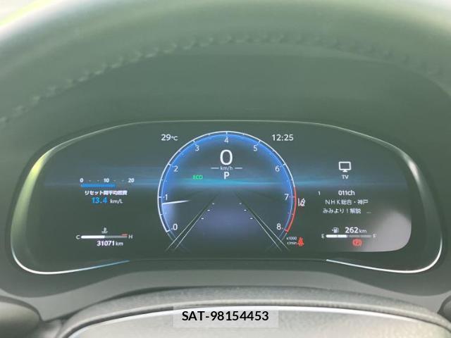 Toyota HARRIER 2022-11 8330448-13