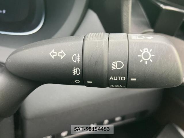Toyota HARRIER 2022-11 8330448-15