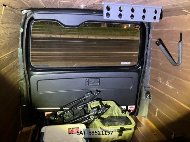 Toyota HIACE VAN 2019-04 8327988-15