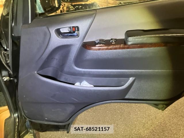 Toyota HIACE VAN 2019-04 8327988-18