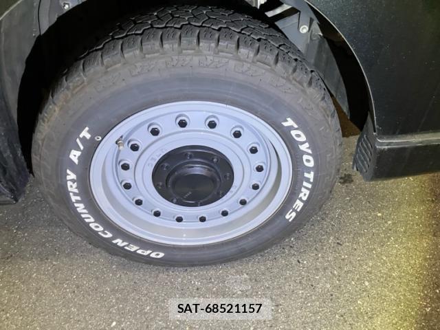 Toyota HIACE VAN 2019-04 8327988-4