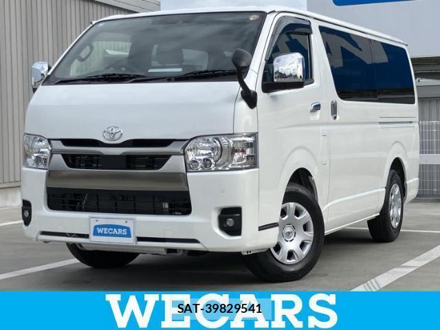 Toyota HIACE VAN 2026-01 8328001-0