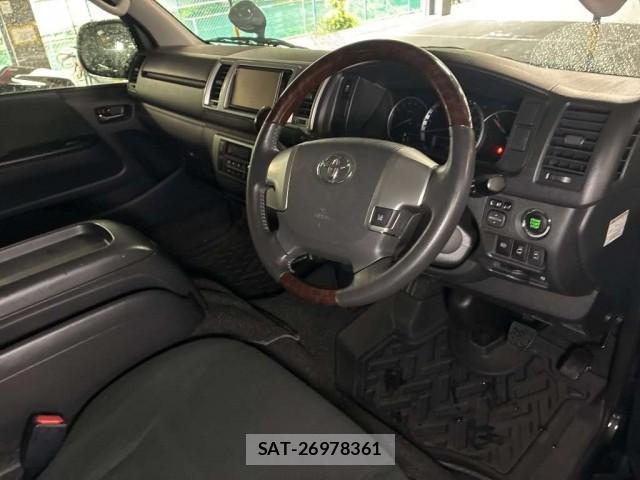 Toyota HIACE VAN 2018-10 8328791-3