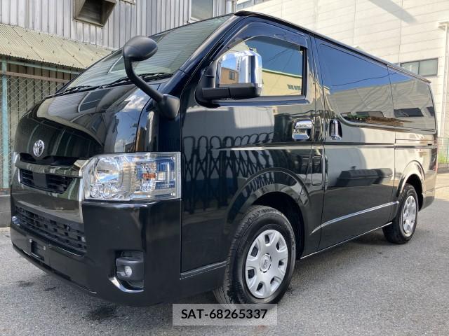 Toyota HIACE VAN 2024-04 8328792-0
