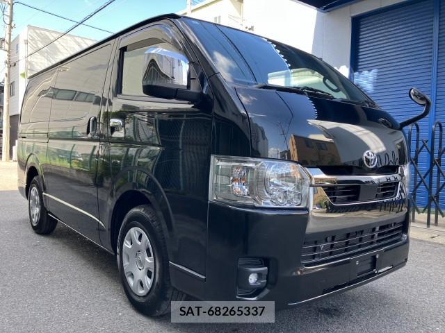Toyota HIACE VAN 2024-04 8328792-1