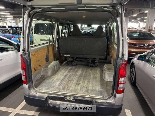 Toyota HIACE VAN 2020-07 8328800-2