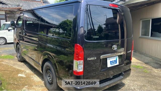 Toyota HIACE VAN 2022-09 8329270-13