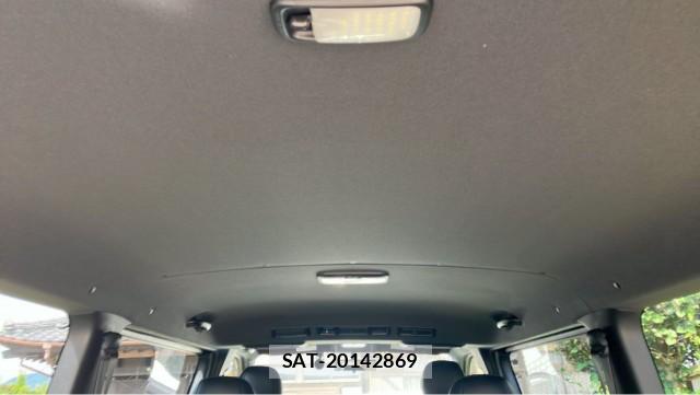Toyota HIACE VAN 2022-09 8329270-15