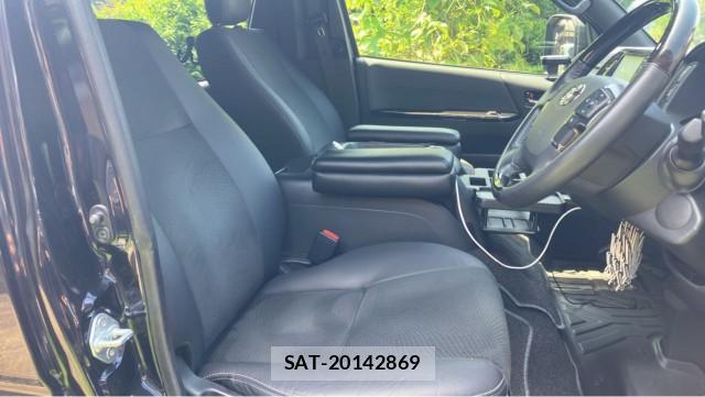 Toyota HIACE VAN 2022-09 8329270-5
