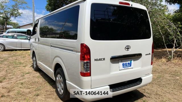 Toyota HIACE VAN 2022-12 8329334-13
