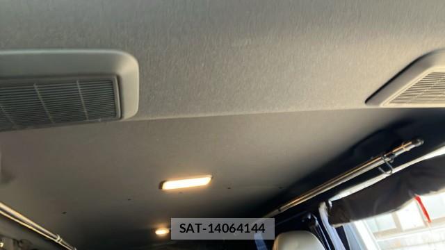 Toyota HIACE VAN 2022-12 8329334-15