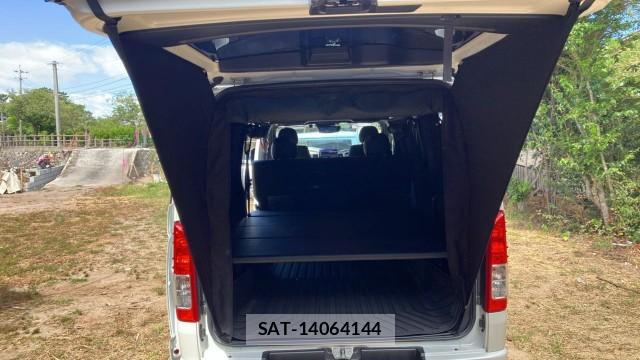 Toyota HIACE VAN 2022-12 8329334-17