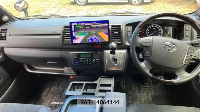 Toyota HIACE VAN 2022-12 8329334-2