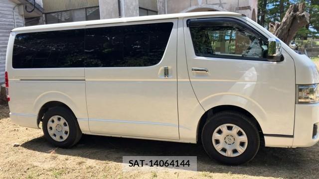 Toyota HIACE VAN 2022-12 8329334-3