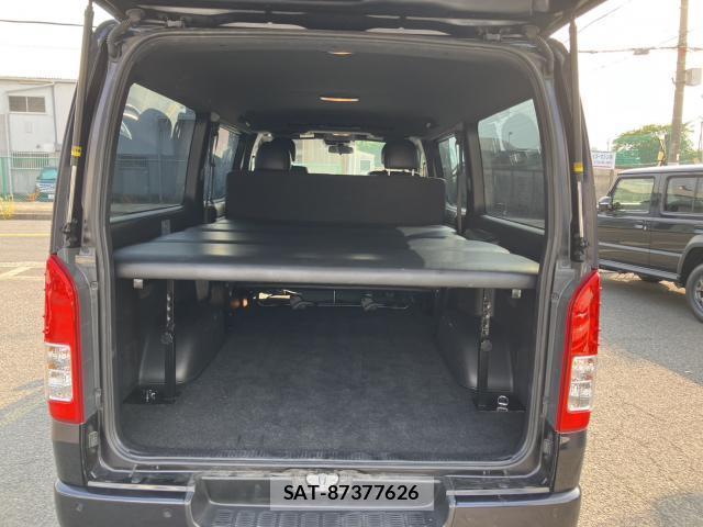 Toyota HIACE VAN 2022-04 8329380-11