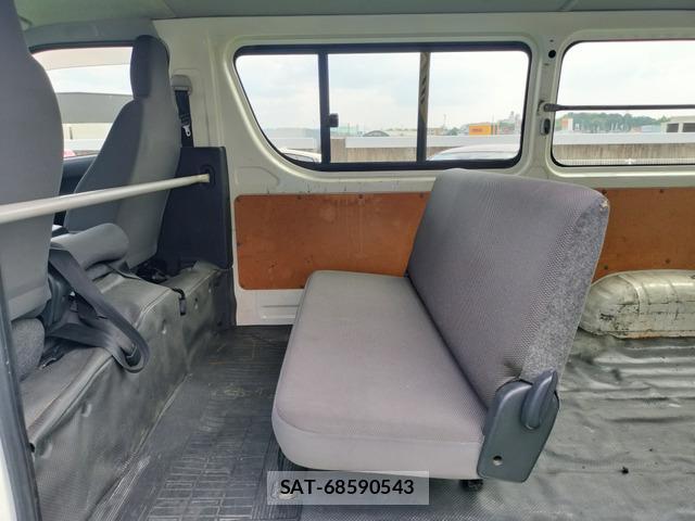 Toyota HIACE VAN 2012-03 8329503-10