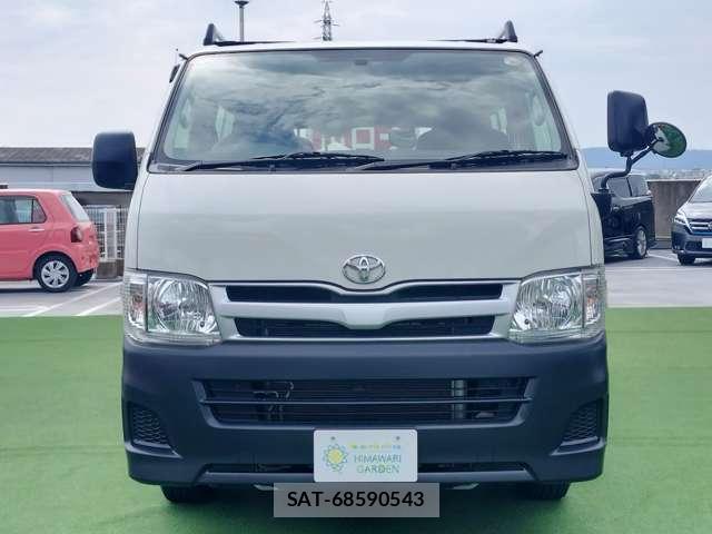 Toyota HIACE VAN 2012-03 8329503-13