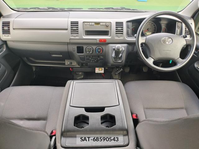 Toyota HIACE VAN 2012-03 8329503-7