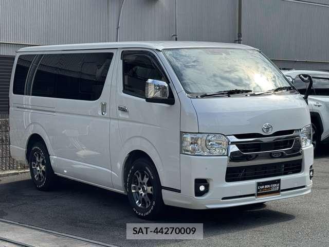 Toyota HIACE VAN 2023-08 8329849-2
