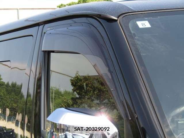 Toyota HIACE VAN 2022-08 8330335-11