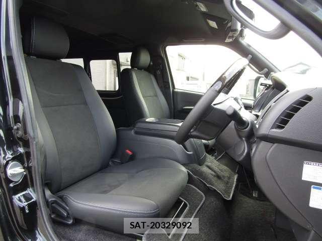 Toyota HIACE VAN 2022-08 8330335-2