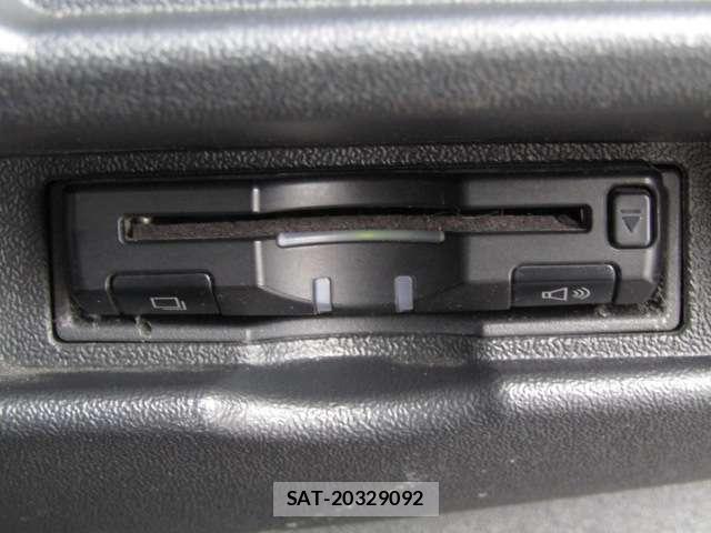 Toyota HIACE VAN 2022-08 8330335-8