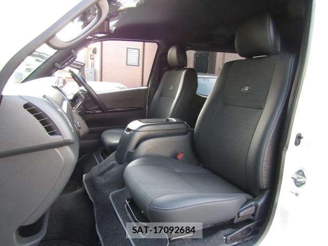 Toyota HIACE VAN 2025-06 8330336-2