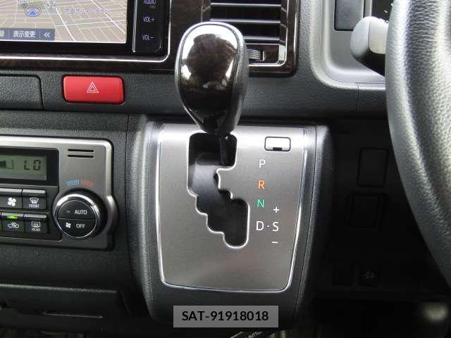 Toyota HIACE VAN 2021-08 8330337-2