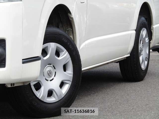 Toyota HIACE VAN 2020-08 8330338-15
