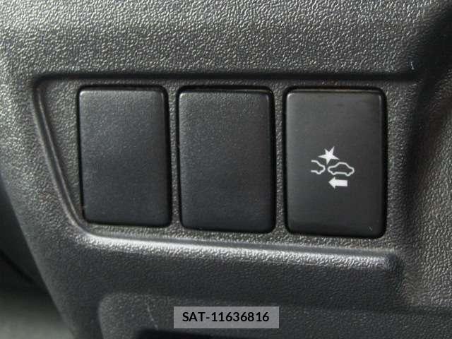 Toyota HIACE VAN 2020-08 8330338-8