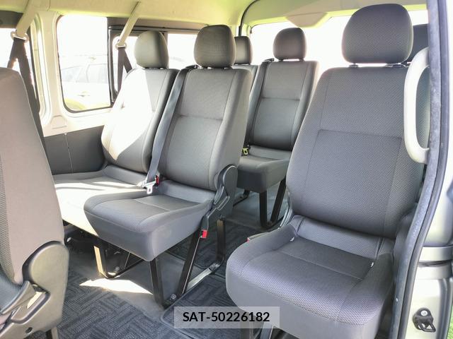 Toyota HIACE WAGON 2019-06 8329131-10