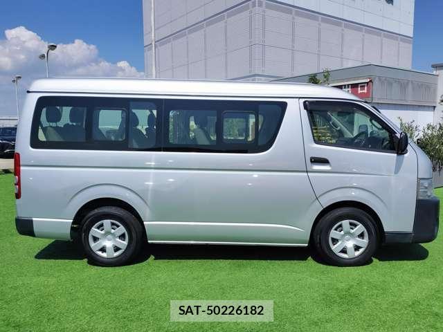 Toyota HIACE WAGON 2019-06 8329131-17