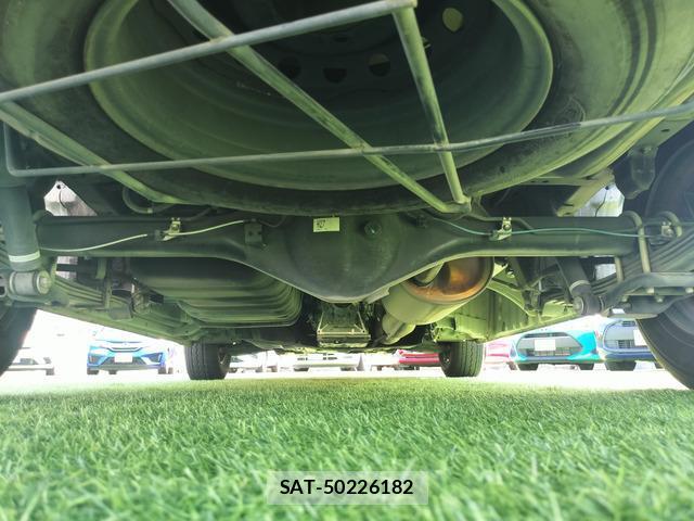 Toyota HIACE WAGON 2019-06 8329131-8