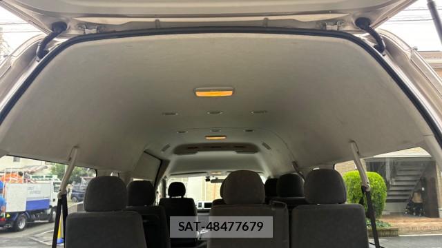 Toyota HIACE WAGON 2015-03 8329333-12