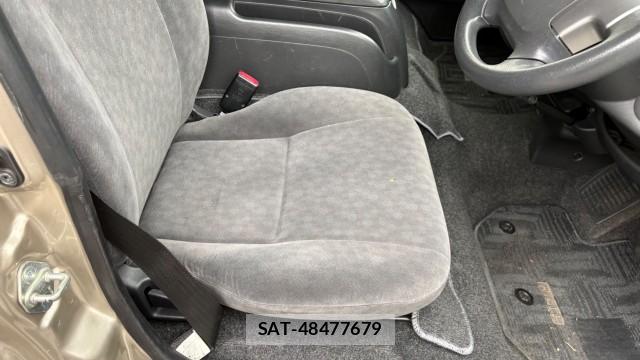 Toyota HIACE WAGON 2015-03 8329333-4