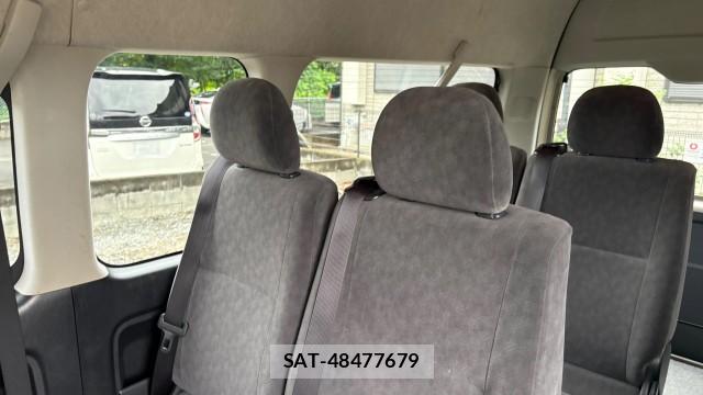 Toyota HIACE WAGON 2015-03 8329333-5
