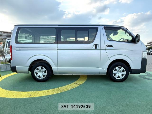 Toyota HIACE WAGON 2014-06 8329923-3