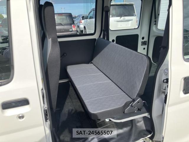 Daihatsu HIJET CARGO 2018-09 8327896-6