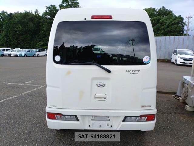Daihatsu HIJET CARGO 2019-08 8328187-3